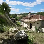 Dans Hameau Avec Piscine Privee *